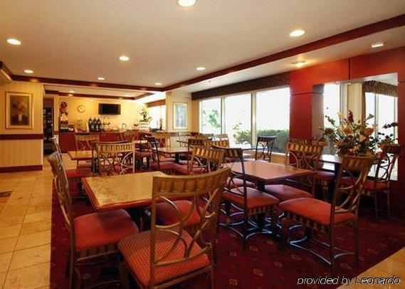 Quality Inn Milwaukee- Brookfield Restaurant foto